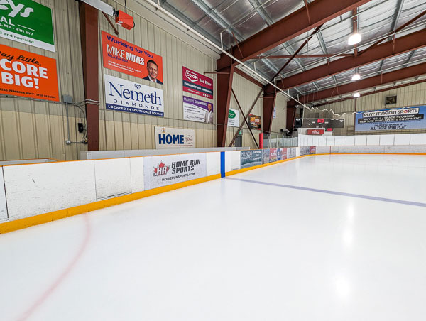 Advertise Rink Corner - Dakota Community Centre - Winnipeg MB