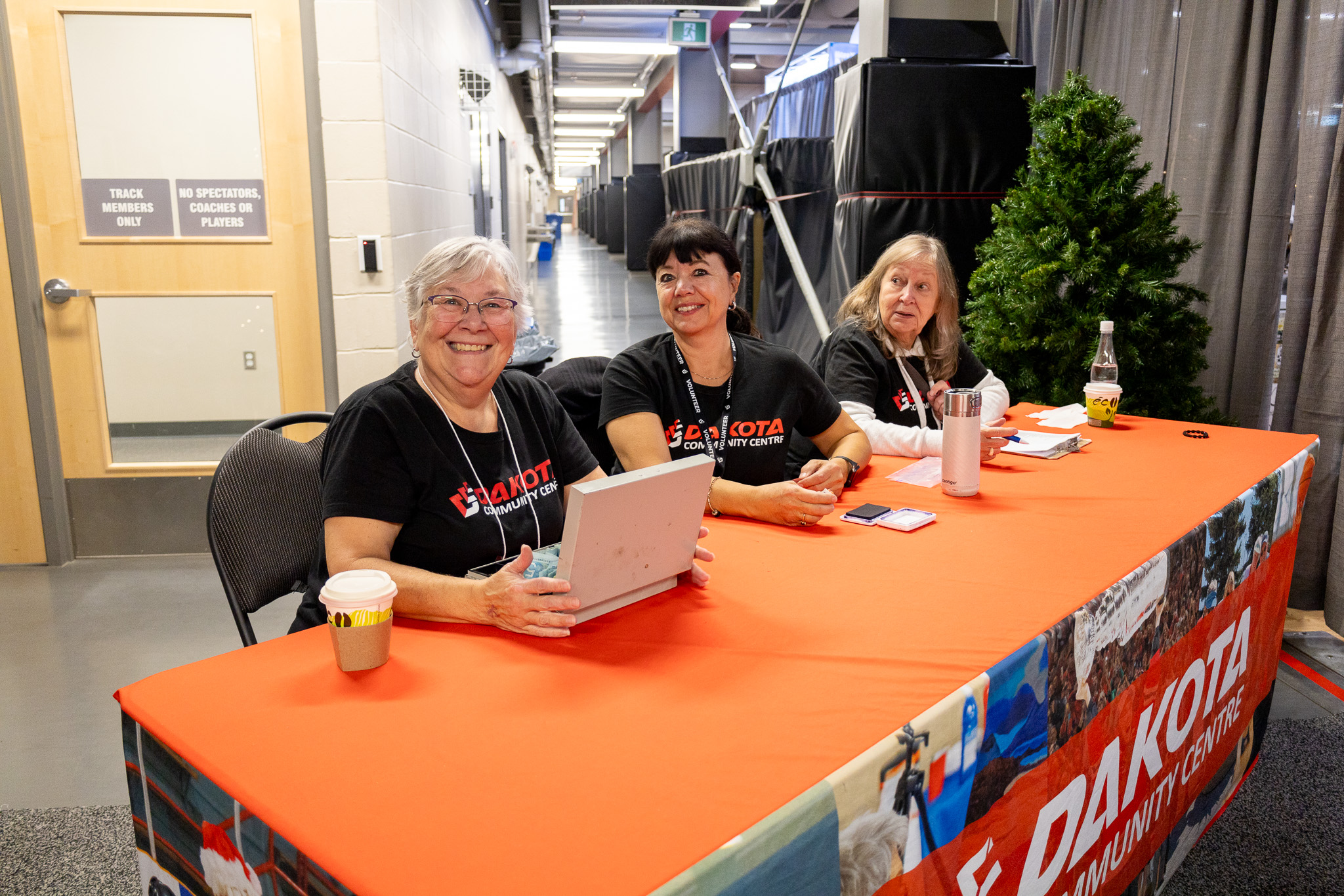 IMG 3572 2 - Dakota Community Centre - Winnipeg MB