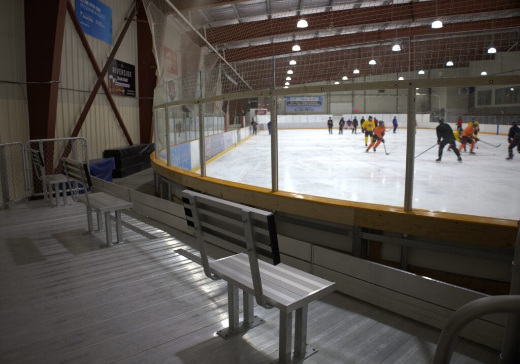 Platform 2 - Dakota Community Centre - Winnipeg MB